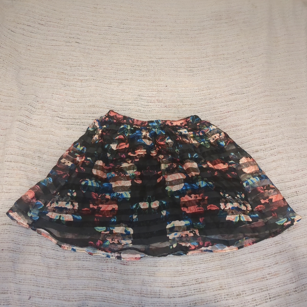 Xhilaration Multicolor Black Floral Printed Polyester Circle Skirt Size Medium